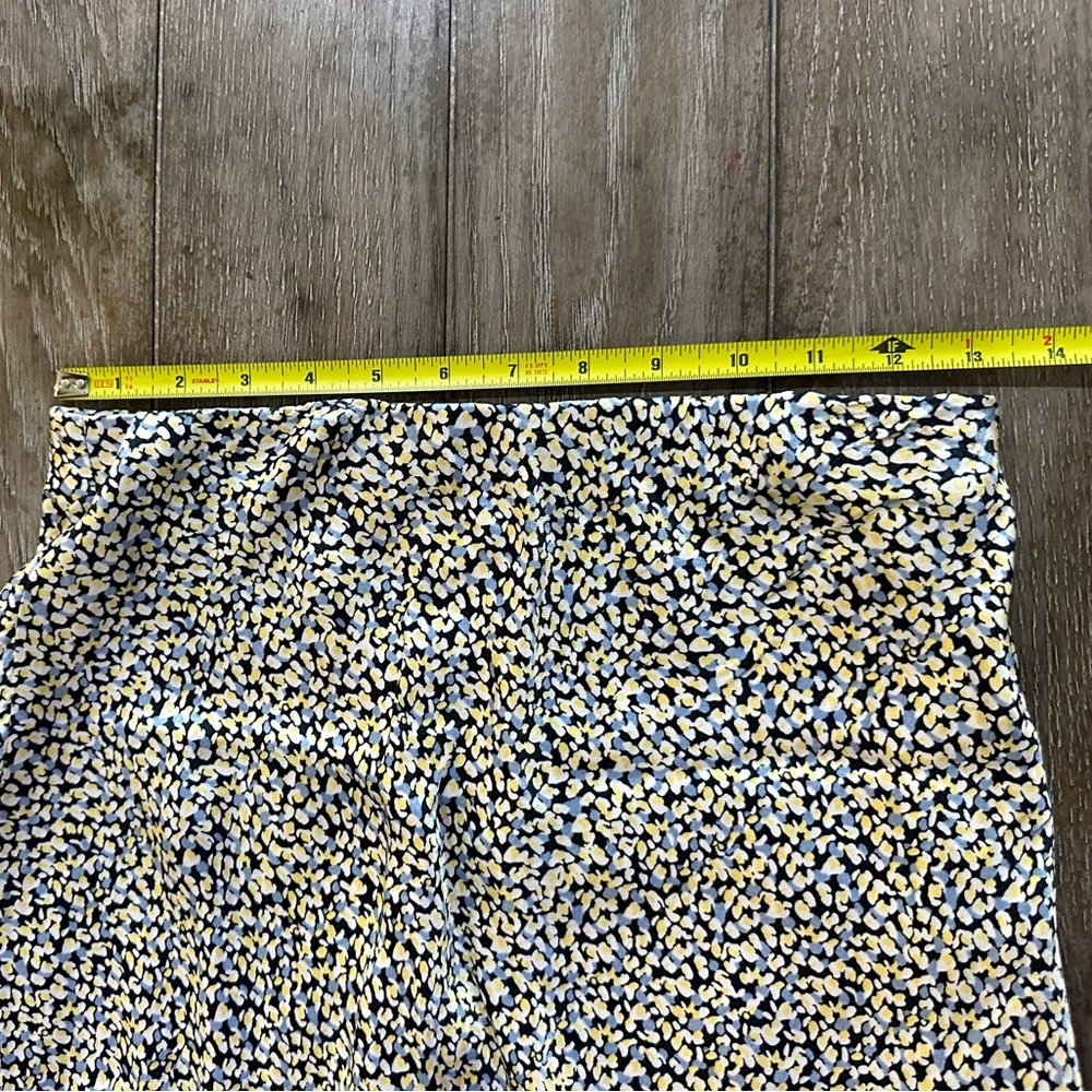 H&M Skirt - Picture 10 of 12
